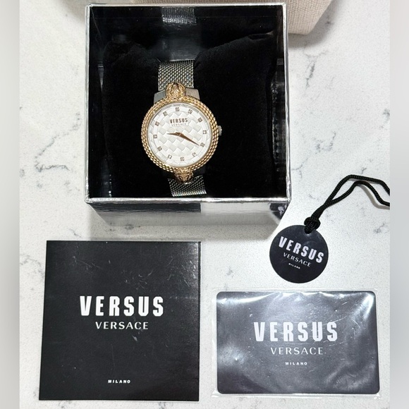 Versus Versace Women's Mouffetard 2 Hand Silver-Tone Stainless Steel Watch 38mm - Picture 7 of 11